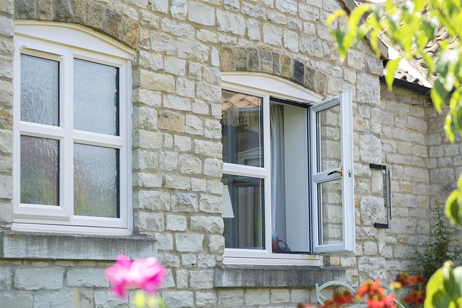 Dual_cream_upvc_casement_window