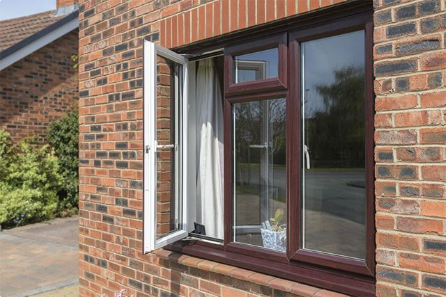 Dual_woodgrain_upvc_casement_window
