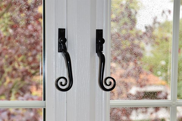 White_woodgrain_upvc_casement_window